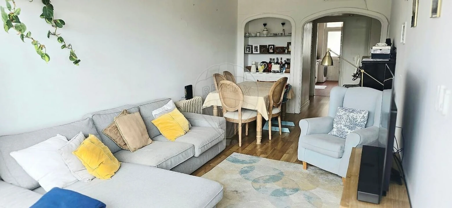 Apartamento T2 para Venda em São Domingos de Benfica Foto 1