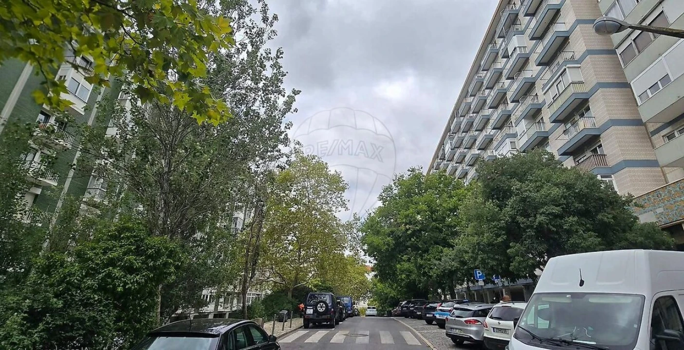 Apartamento T2 para Venda em São Domingos de Benfica Foto 18