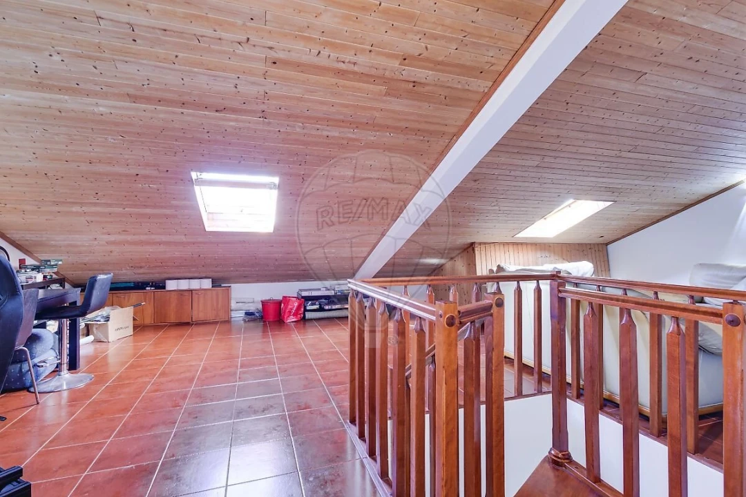 Apartamento T3 para Venda em Rio de Mouro Foto 34