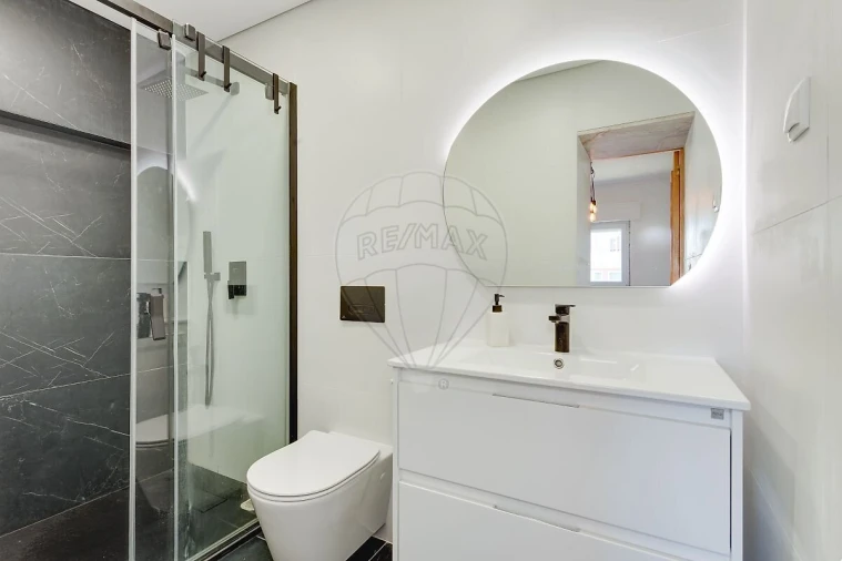 Apartamento T3 para Venda em Rio de Mouro Foto 33