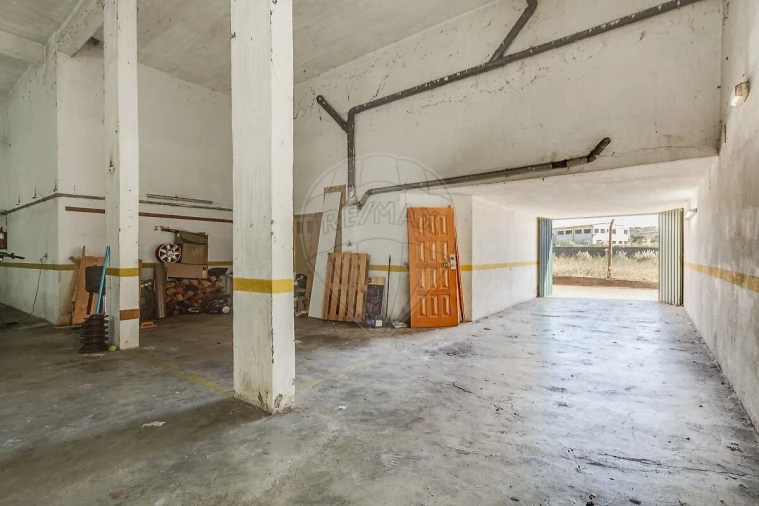 Apartamento T3 para Venda em Rio de Mouro Foto 42