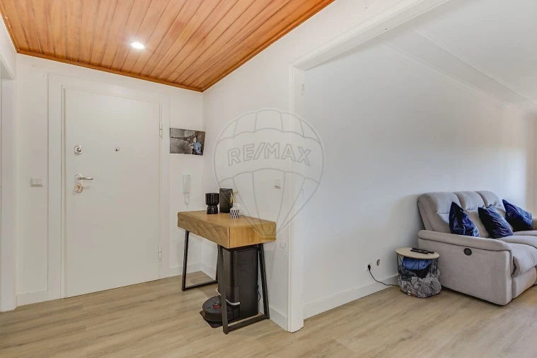 Apartamento T3 para Venda em Rio de Mouro Foto 18