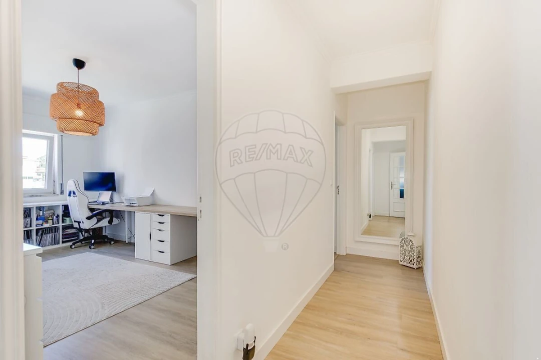 Apartamento T3 para Venda em Rio de Mouro Foto 26
