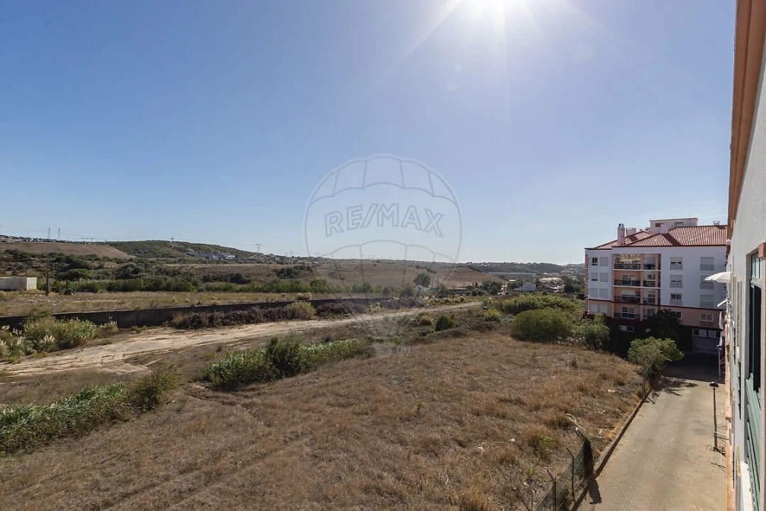 Apartamento T3 para Venda em Rio de Mouro Foto 15