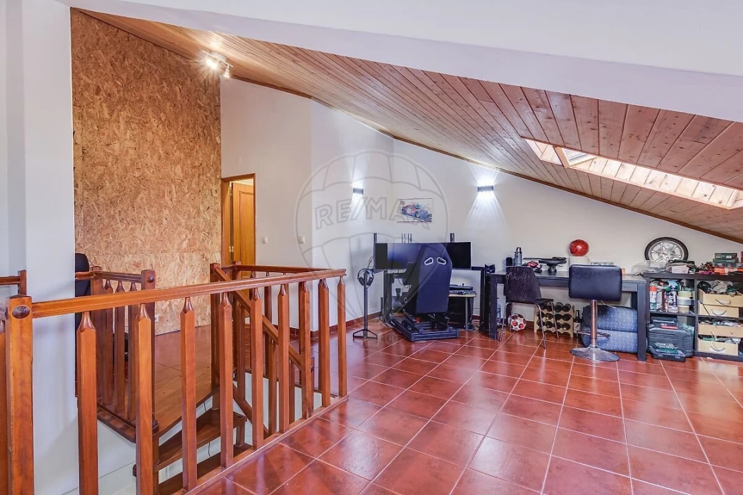 Apartamento T3 para Venda em Rio de Mouro Foto 40