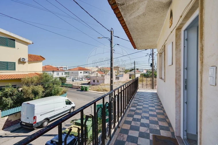 Moradia T4 para Venda em Quinta do Conde Foto 12