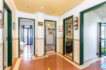 Apartamento T4 para Venda em Sesimbra (Santiago)