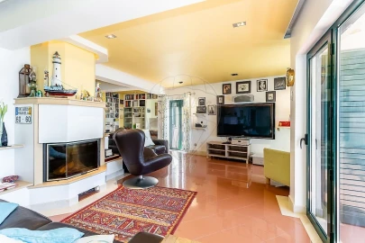 Apartamento T4 para Venda em Sesimbra (Santiago)