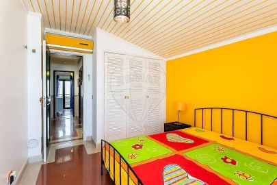 Apartamento T4 para Venda em Sesimbra (Santiago)