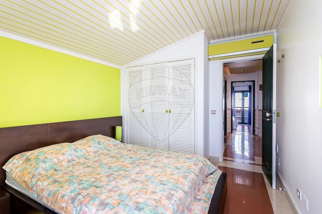 Apartamento T4 para Venda em Sesimbra (Santiago) Foto 30