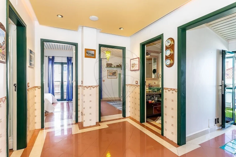 Apartamento T4 para Venda em Sesimbra (Santiago) Foto 25