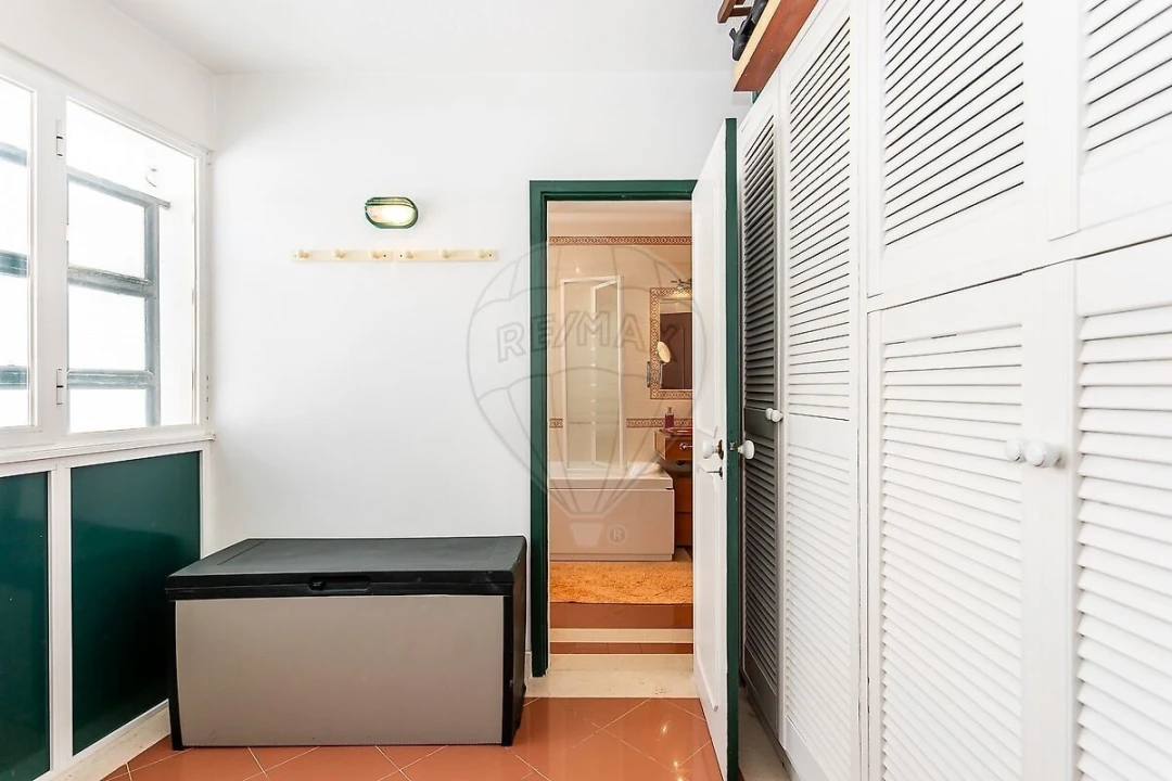 Apartamento T4 para Venda em Sesimbra (Santiago) Foto 19