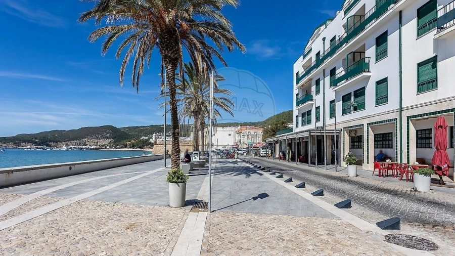 Apartamento T4 para Venda em Sesimbra (Santiago)