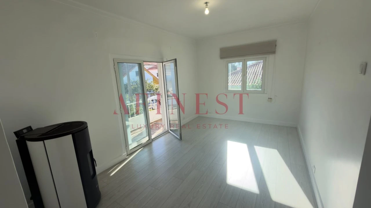 Apartamento T2 para Arrendamento em Carcavelos e Parede Foto 8