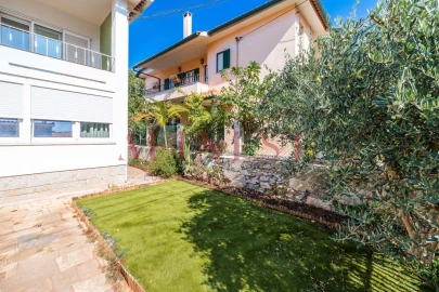 Apartamento T2 para Arrendamento em Carcavelos e Parede