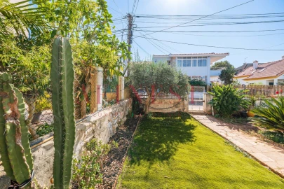 Apartamento T2 para Arrendamento em Carcavelos e Parede