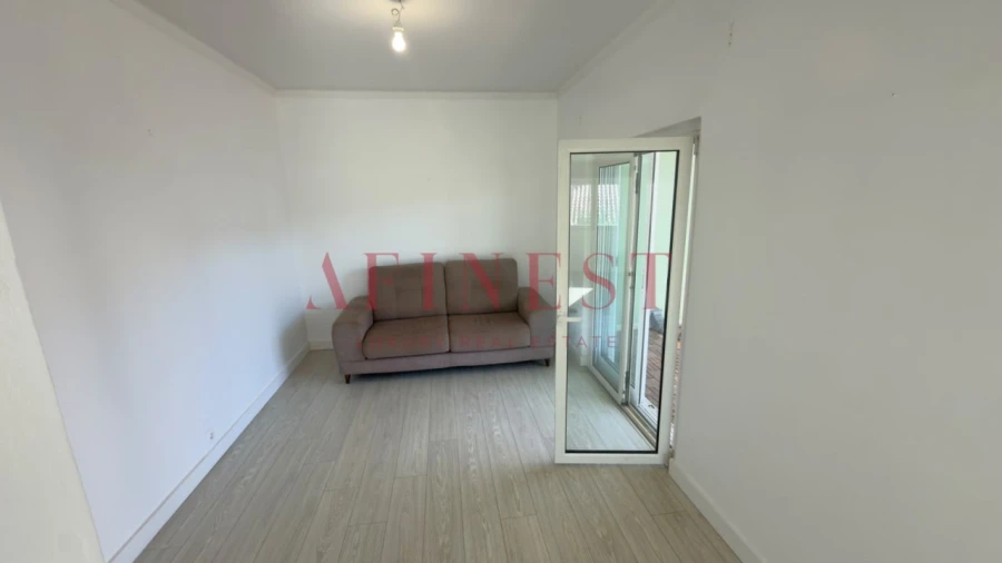 Apartamento T2 para Arrendamento em Carcavelos e Parede Foto 10