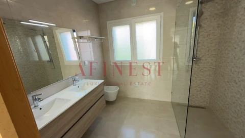 Moradia T3 para Venda em Pontinha e Famões