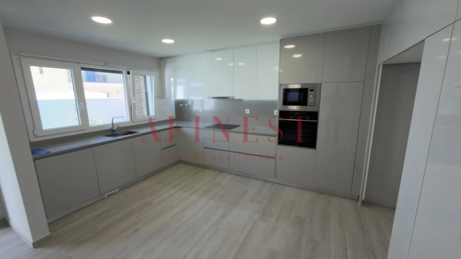 Moradia T3 para Venda em Pontinha e Famões Foto 6
