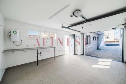 Moradia T3 para Arrendamento em Pontinha e Famões