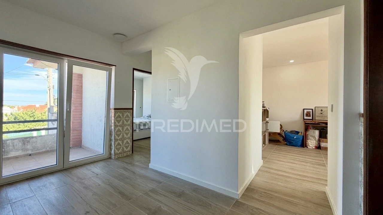 Moradia T4 para Venda em Fernao Ferro Foto 21