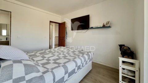 Moradia T4 para Venda em Fernao Ferro