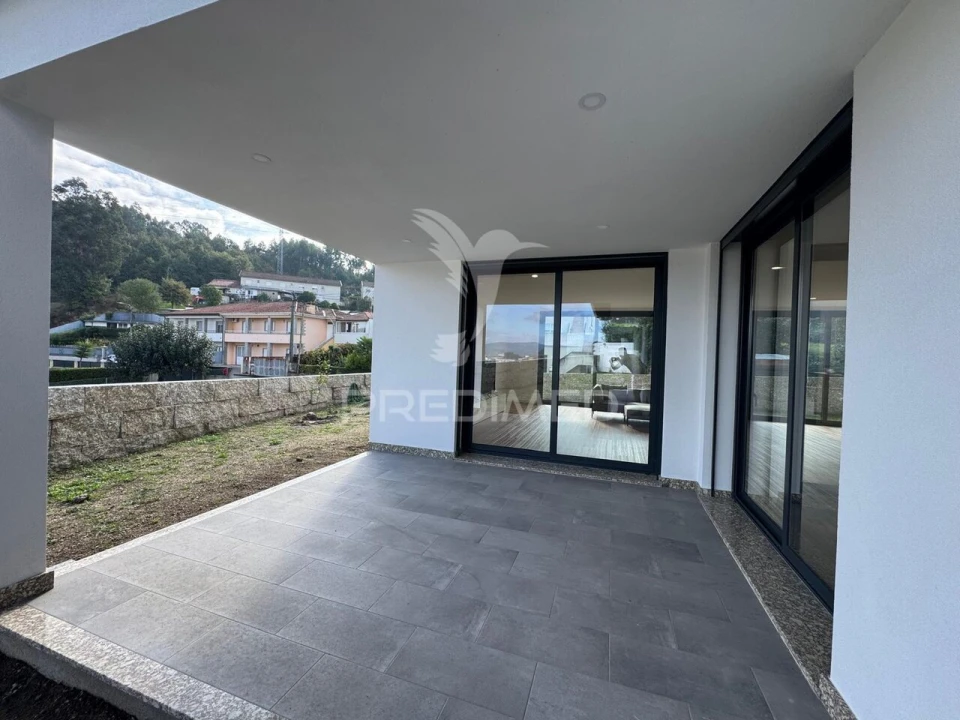 Moradia T3 para Venda em Ponte Foto 10