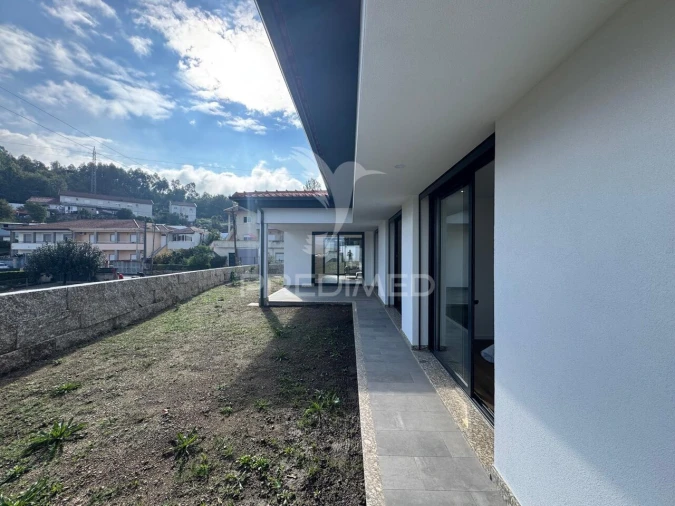 Moradia T3 para Venda em Ponte Foto 33