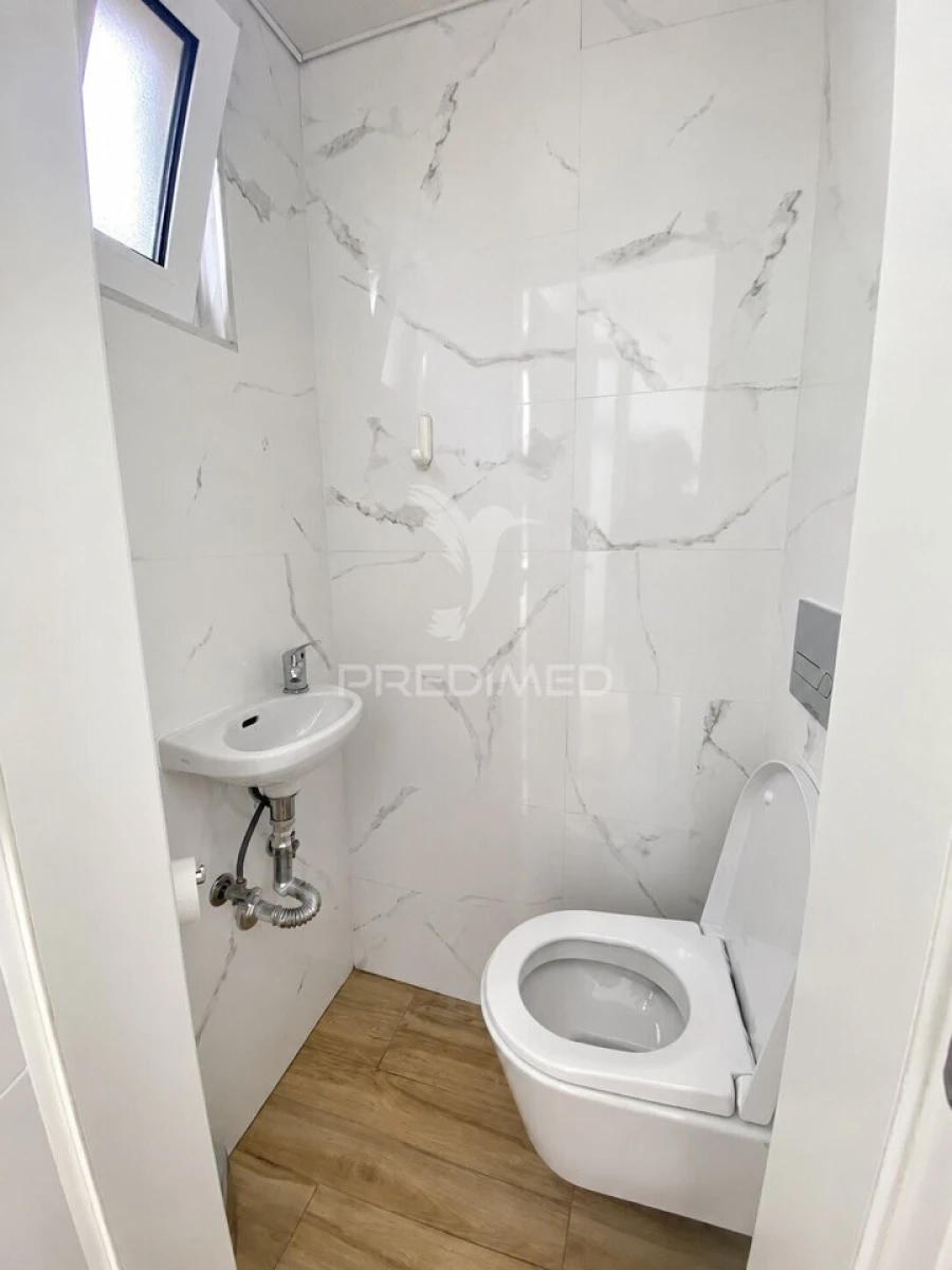Apartamento T2 para Venda em Alvalade Foto 9