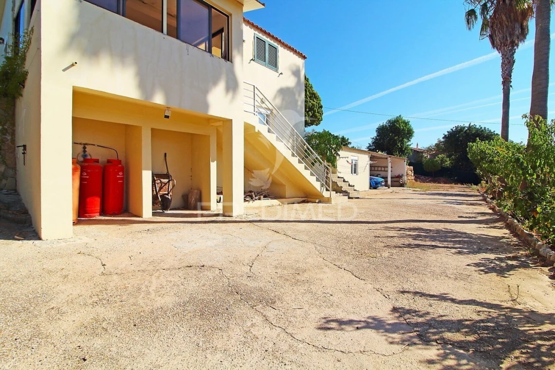Moradia T3 para Venda em São Bartolomeu de Messines Foto 32