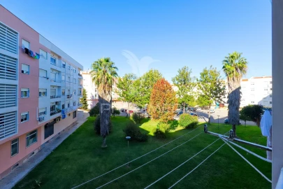 Apartamento T2 para Venda em Corroios
