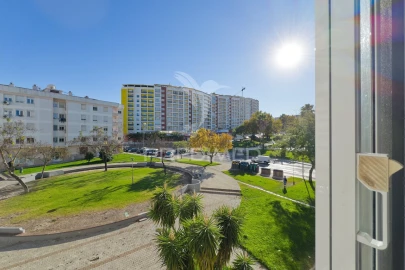 Apartamento T2 para Venda em Corroios