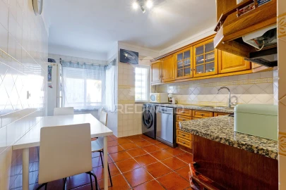 Apartamento T2 para Venda em Corroios