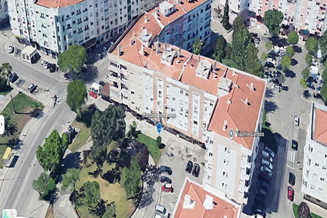 Apartamento T2 para Venda em Corroios Foto 3