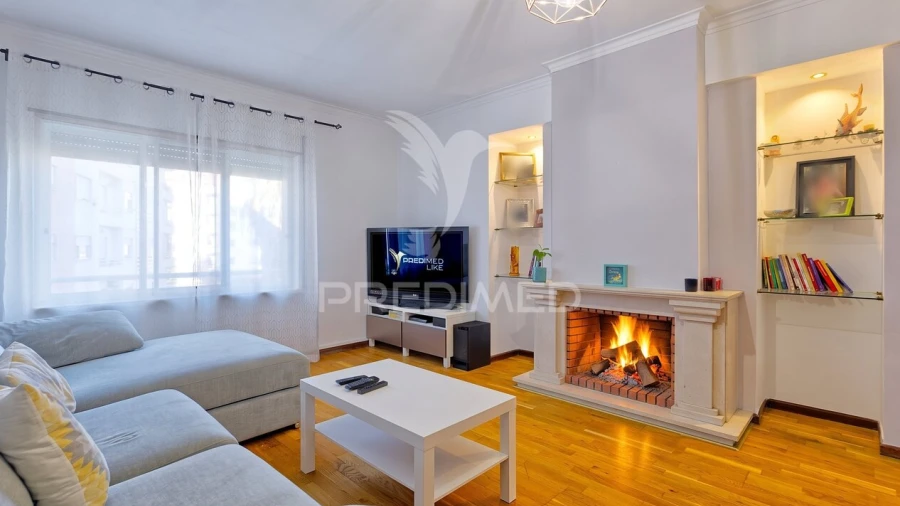 Apartamento T2 para Venda em Corroios