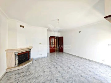 Apartamento T3 para Venda em Samora Correia