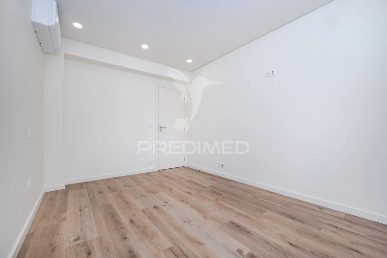 Apartamento T3 para Venda em Amares e Figueiredo Foto 13