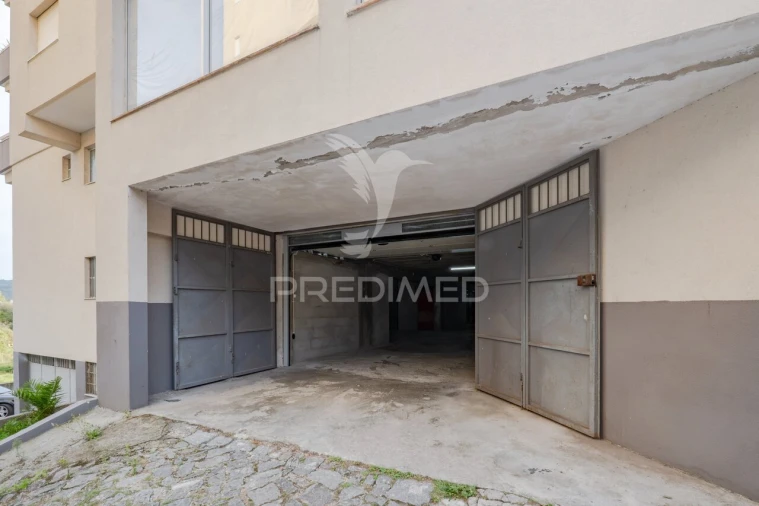 Apartamento T3 para Venda em Amares e Figueiredo Foto 25