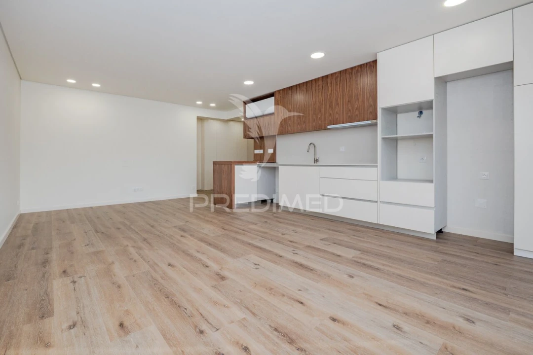 Apartamento T3 para Venda em Amares e Figueiredo Foto 2
