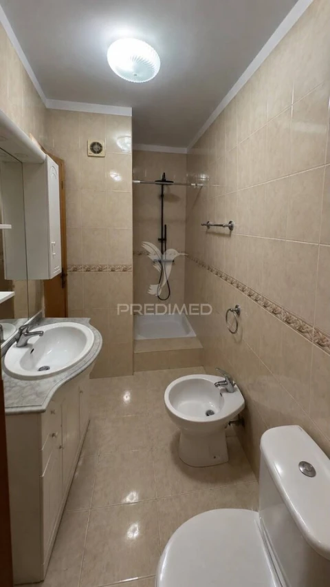 Apartamento T3 para Venda em Delães