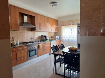 Apartamento T2 para Venda em Abrantes (São Vicente e São João) e Alferrarede