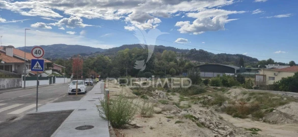 Terreno para Venda em Ponte da Barca, V.N. Muía, Paço Vedro Magalhães
