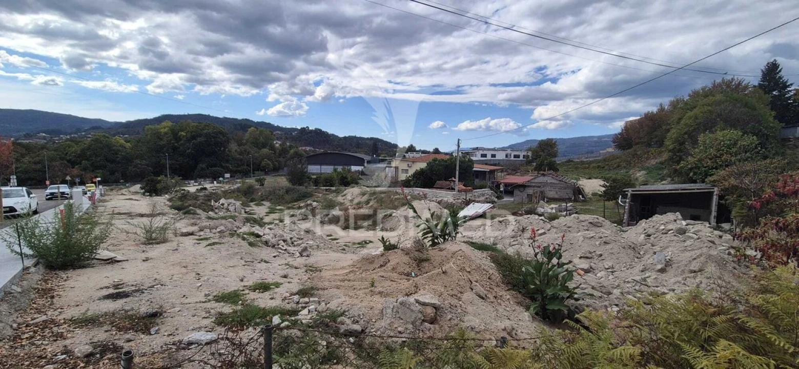 Terreno para Venda em Ponte da Barca, V.N. Muía, Paço Vedro Magalhães Foto 6