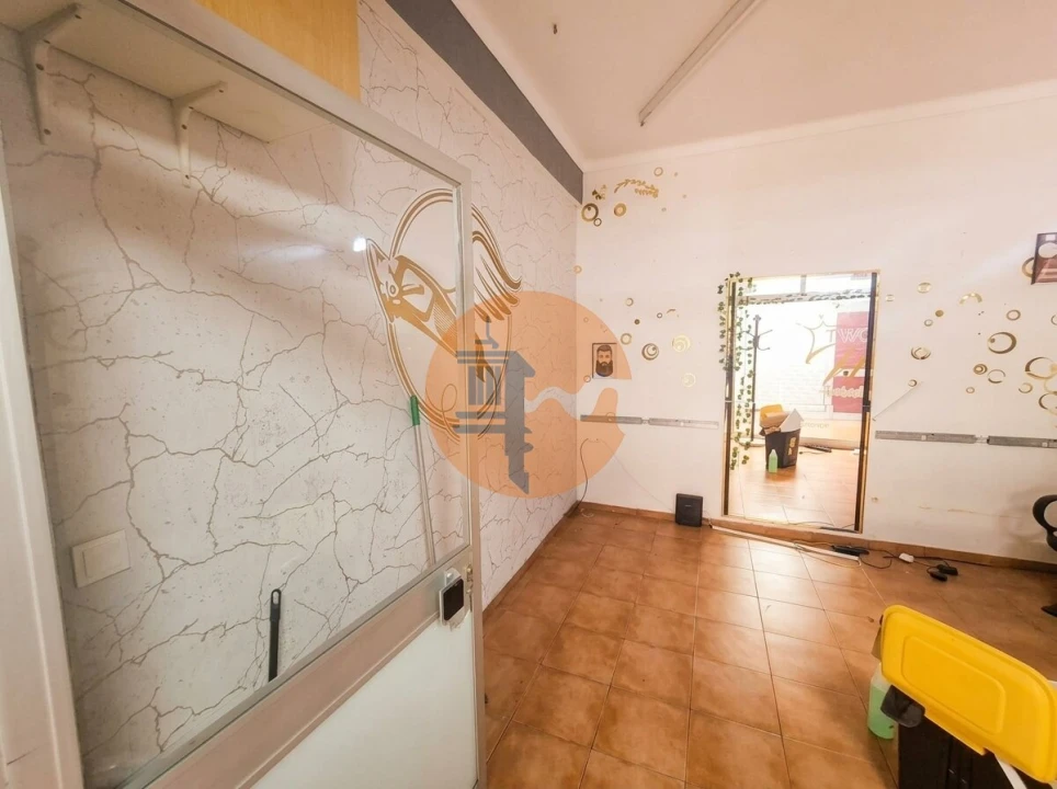 Loja para Arrendamento em Vila Real de Santo Antonio Foto 1