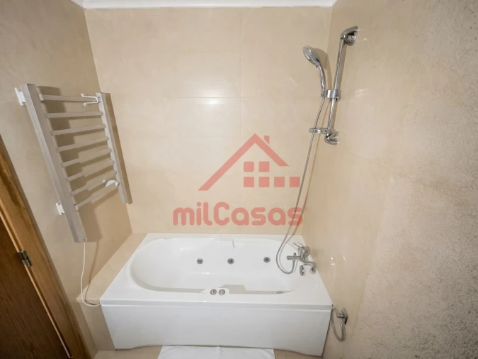 Apartamento T1 para Arrendamento em Ericeira Foto 12