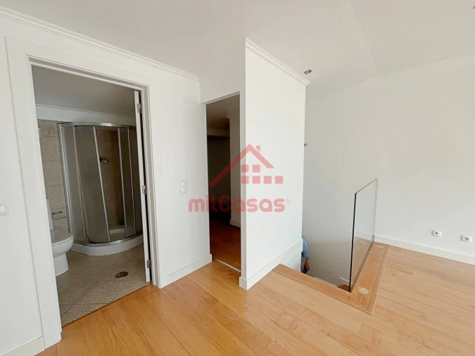 Apartamento T1 para Arrendamento em Ericeira Foto 13