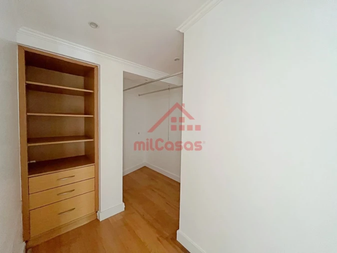 Apartamento T1 para Arrendamento em Ericeira Foto 15