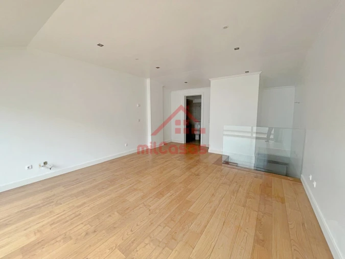 Apartamento T1 para Arrendamento em Ericeira Foto 16