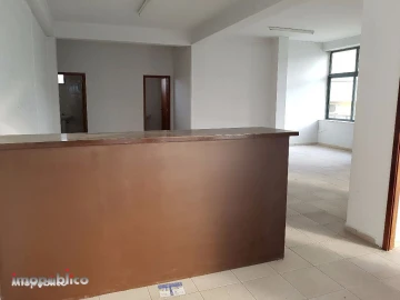 Loja para Arrendamento em Vila Verde e Barbudo