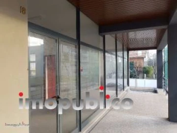 Loja para Arrendamento em Vila Verde e Barbudo